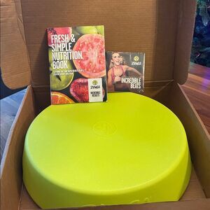NEW NIB Zumba Physical Fitness Step Riser including program guide book and music